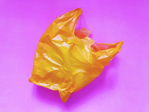 Sac plastique à poignées : top choix pour les commerçants